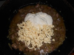 название картинки Куриные сердечки в сырном соусе