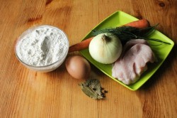 Куриный бульон с лапшой - шаг 1 Куриный бульон с лапшой - шаг 1