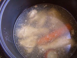 Куриный бульон в мультиварке