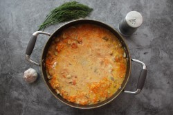 название картинки Куриный гуляш с шампиньонами