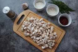 название картинки Куриный гуляш с шампиньонами