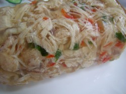 Куриный рулет в бутылке