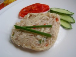 Куриный рулет в бутылке