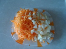 Куриный суп с картошкой клецками и курицей