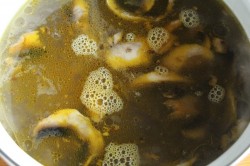 название картинки Куриный суп с шампиньонами и плавленным сыром