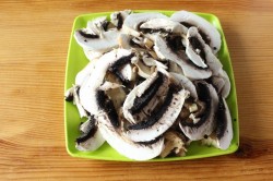 название картинки Куриный суп с шампиньонами и плавленным сыром