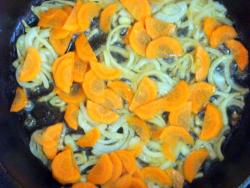 Курица тушеная с картошкой в мультиварке