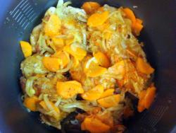 Курица тушеная с картошкой в мультиварке