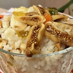 Кутья с рисом и инжиром