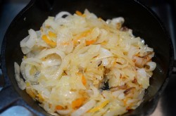 название картинки Квашеная капуста жареная на сковороде