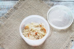 Квашеная капуста с грибами на зиму