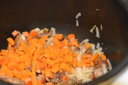 Лагман из говядины в мультиварке