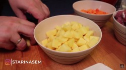 название картинки Лагман с картофелем, болгарским перцем и томатной пастой