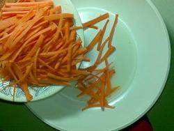 Китайская лапша грудки лук морковь перец