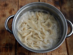 название картинки Лапша с овощами и соусом Терияки