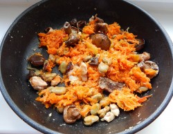 Лапша удон курица овощи соус