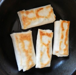 название картинки Лаваш на сковороде с сыром