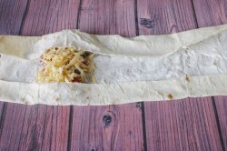 название картинки Лаваш с начинкой жареный на сковороде