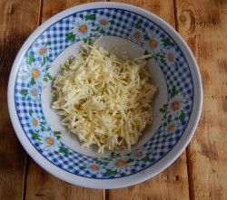 Лаваш с плавленным сыром и яйцом