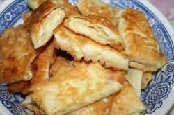 Жареный лаваш с сыром