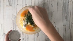 Лаваш с творогом и сыром в духовке