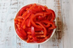 Лечо из баклажанов с помидорами и перцем на зиму - шаг 2