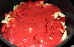 Лечо из помидоров, кабачков, моркови и болгарского перца