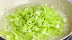 Лечо из перца и помидор с яйцом и фаршем