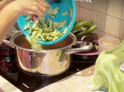 название картинки Лечо огуречное с помидорами на зиму