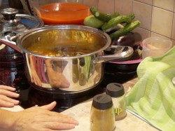 название картинки Лечо огуречное с помидорами на зиму