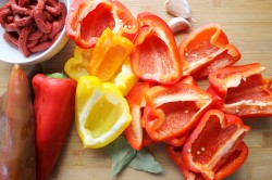 название картинки Лечо из болгарского перца с томатной пастой на зиму