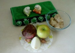 название картинки Легкий салат из брюквы и курицы