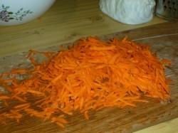 название картинки Ленивые голубцы с рисом капустой и фаршем в кастрюле