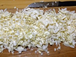 название картинки Ленивые голубцы с рисом капустой и фаршем в кастрюле