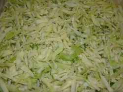 Заливной пирог майонезно сметанный с начинкой из капусты