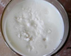 название картинки Лепешки с сыром и зеленью на сковороде