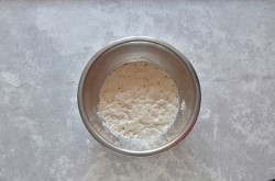 Лепешки из ржаной муки - шаг 2 Лепешки из ржаной муки - шаг 2