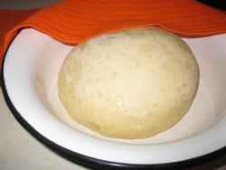 Лепешки на дрожжах и сухом молоке