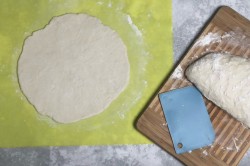 название картинки Лепешки на кефире на сковороде