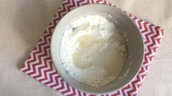 Сухие Тортильяс на сковороде