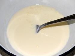 Лепешки на сливках жареные в масле - шаг 3