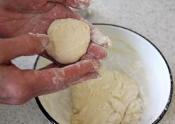 Лепешки на сливках жареные в масле - шаг 5