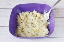 название картинки Лепешки с картошкой на сковороде