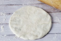 название картинки Лепешки с картошкой на сковороде