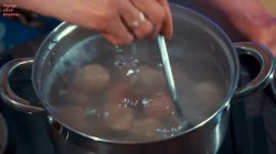 Летний фасолевый суп с фрикадельками из свиного фарша