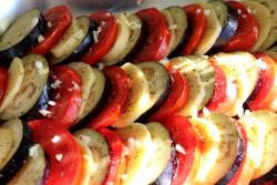 название картинки Запеканка из баклажанов с помидорами и сыром в духовке