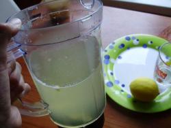 название картинки Домашний лимонад из лимона