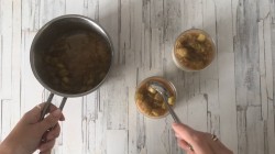 название картинки Лимонная панна котта с ревеневым  соусом