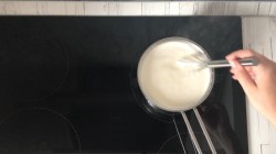 название картинки Лимонная панна котта с ревеневым  соусом