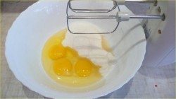 Лимонный пирог в мультиварке